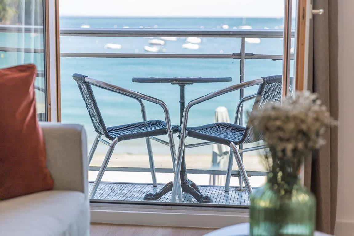 Les Pieds Dans L'Eau - Appartment 1 - Vue Mer كُنْكال المظهر الخارجي الصورة